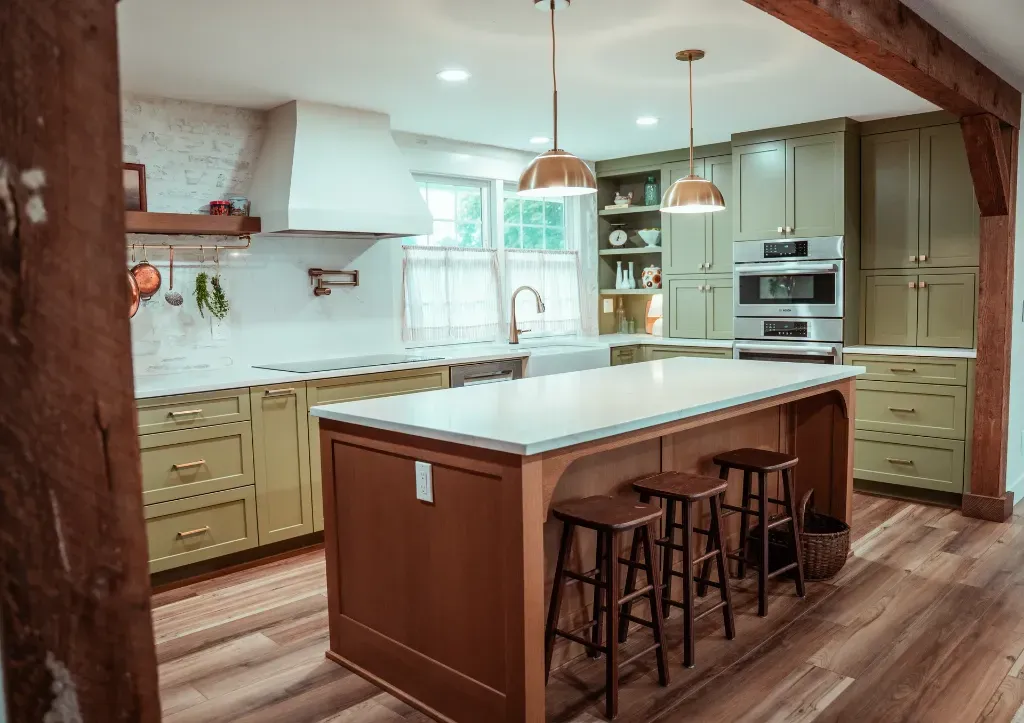 Designing the Ultimate Kitchen Island: Sizing, Seating & Workflow for Lake Oswego Homes